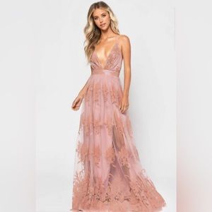 Low cut Maxi lace blush dress